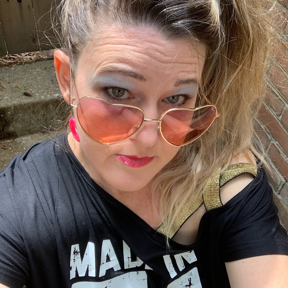 Meet your Posher, Amy